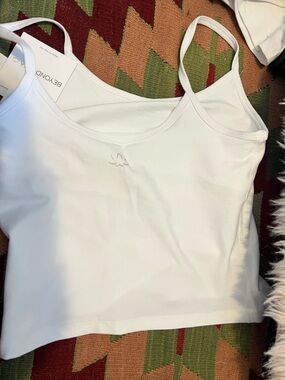 Beyond Yoga White Crop Top - Women's